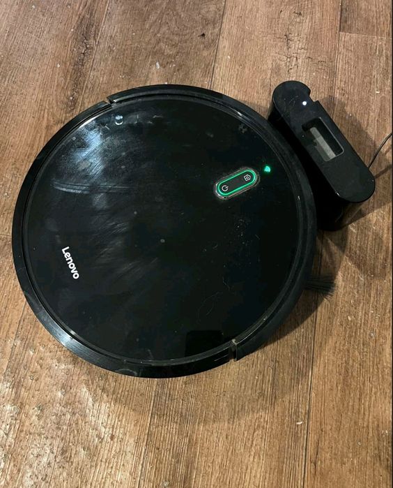 Робот прахосмукачка Lenovo E1