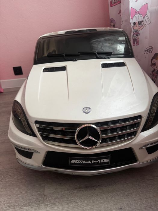 Детская машина электрическая