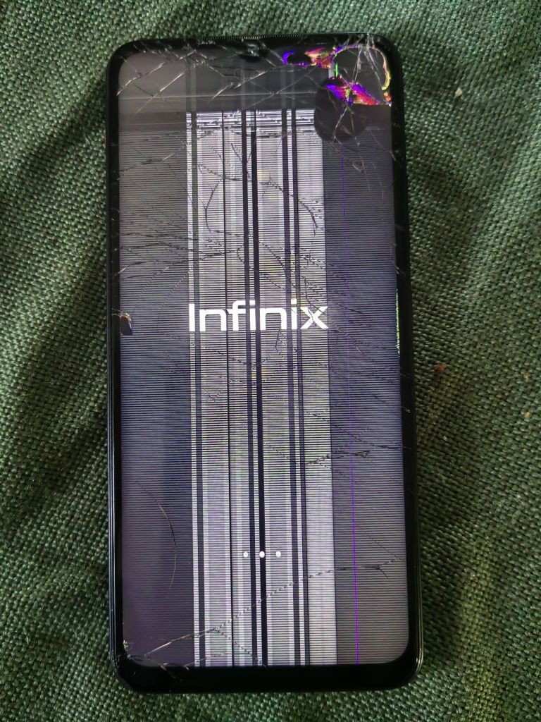Telefon infinix  smart 7 pentru piese