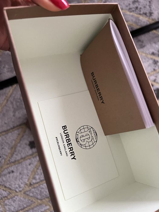 Слънчеви очила Burberry