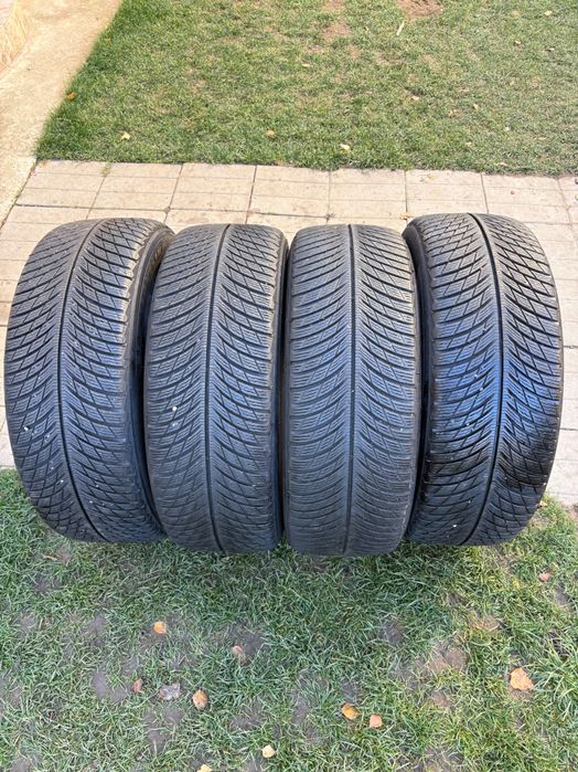 Продавам зимни гуми Michelin Alpin 5 235/50 19”