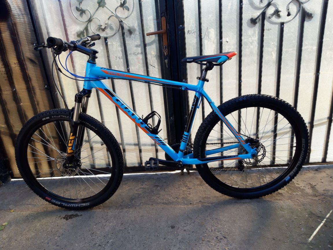 Bicicleta GEANT ROTI pe 27 5 cu 24 de viteze hidraulic cu blocaj