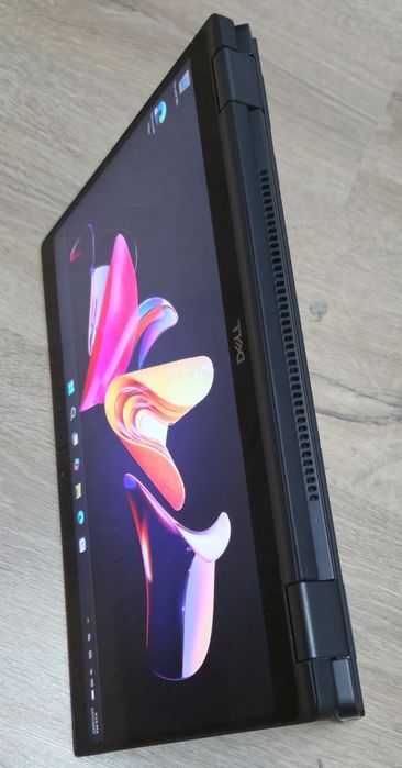 Laptop\Tableta Dell Latitude 7390 i5 8250u 8GB RAM 256SSD Baterie NOUA