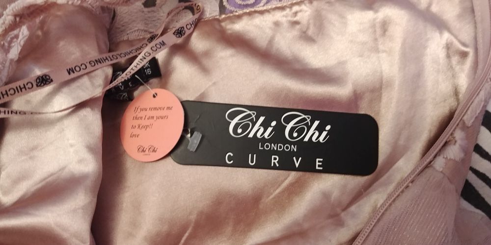 Vand rochie deosebita CHi CHi LONDON