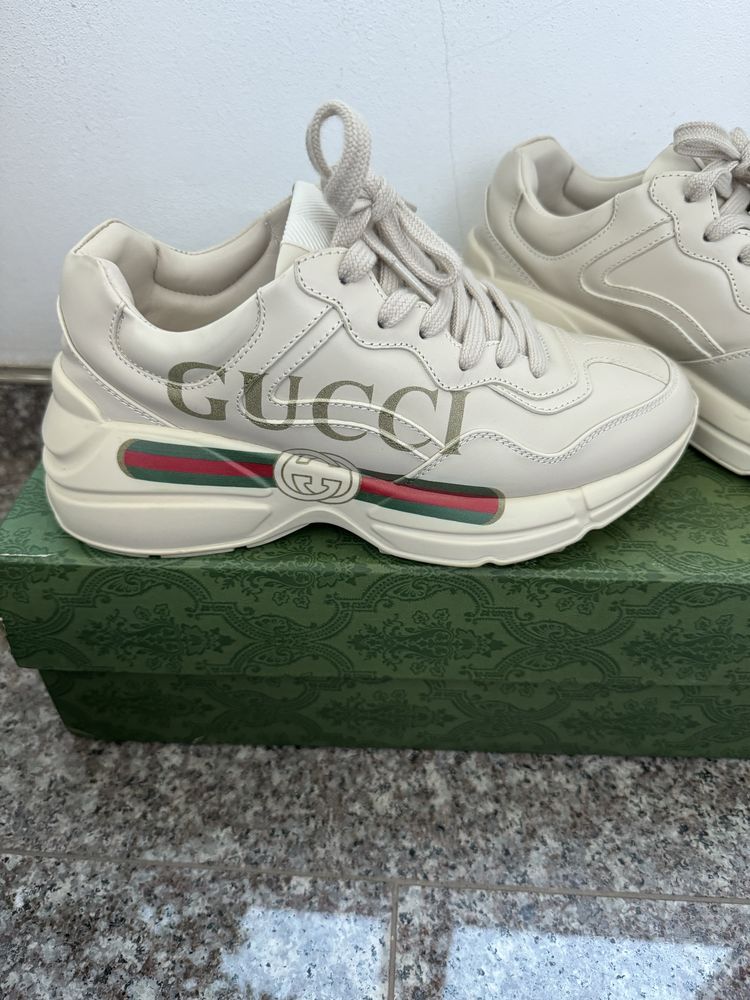 Сникърси Gucci