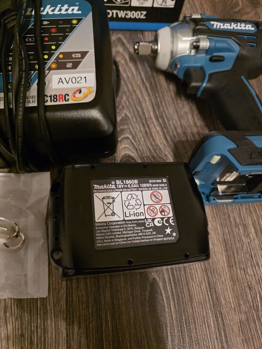 Impact Makita DTW300 18v / 2025 nou