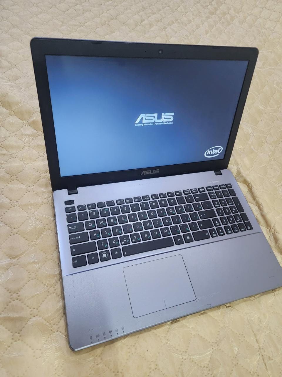 Продам ноутбук Asus core i3