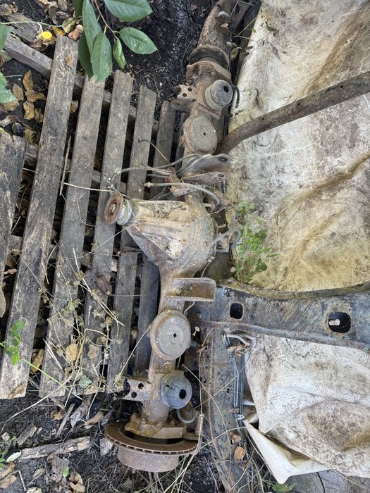 Vand punte spate nissan patrol y60