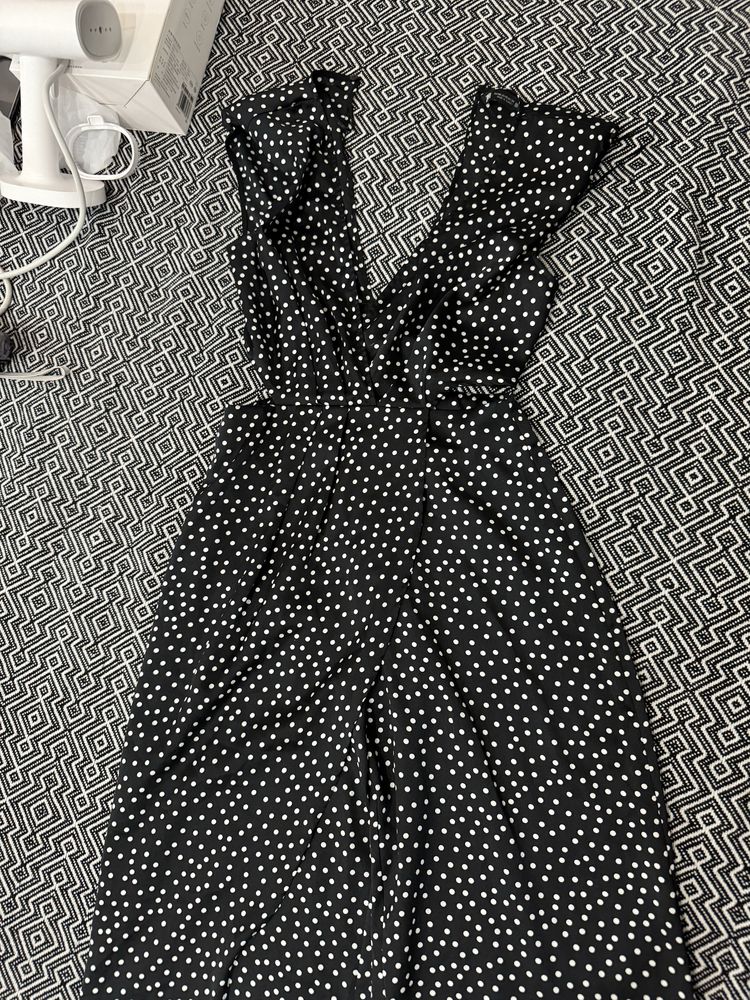 Дизайнерское платье в горошек мини в стиле pret a porte