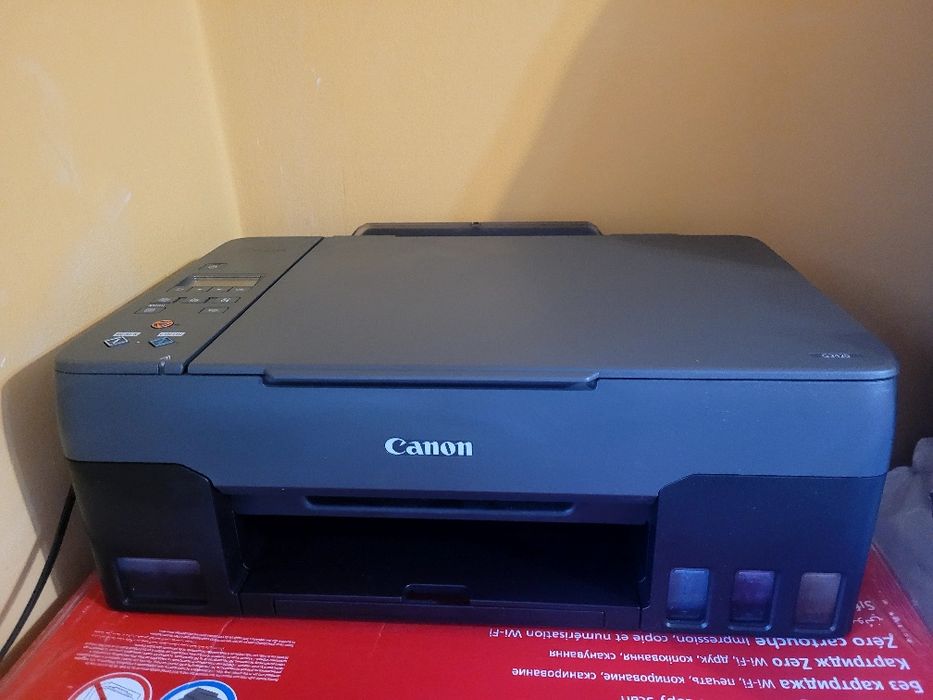 Продам цветной принтер canon