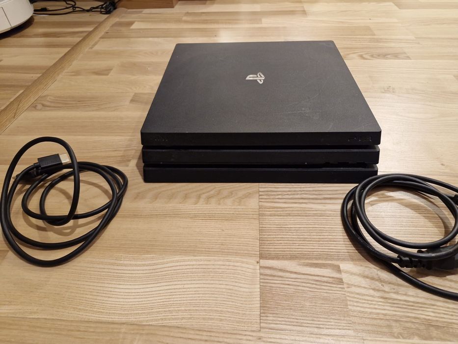 Play Station 4 Pro 1TB