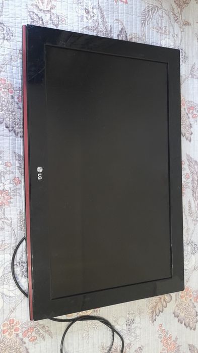 Продам телевизор LG
