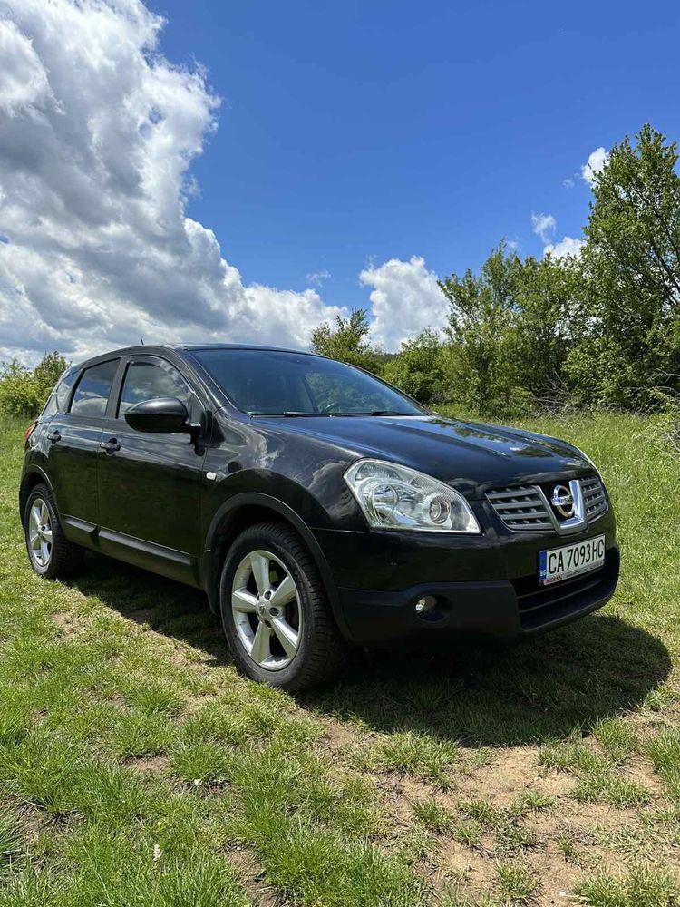 Продавам Nissan Qashqai 2.0-140кс 4х4