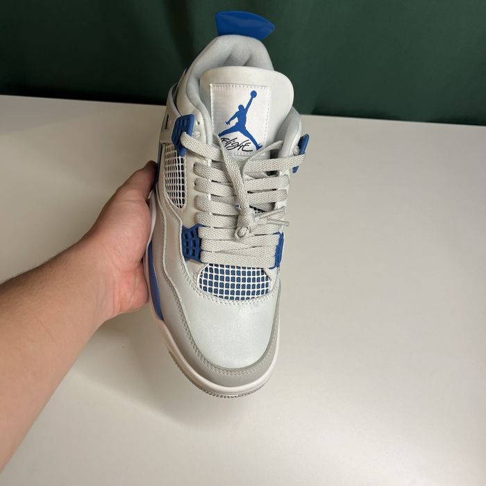 Jordan 4 Military Blue