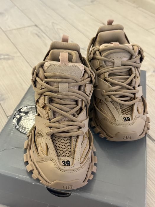 Balenciaga track налични номер 39