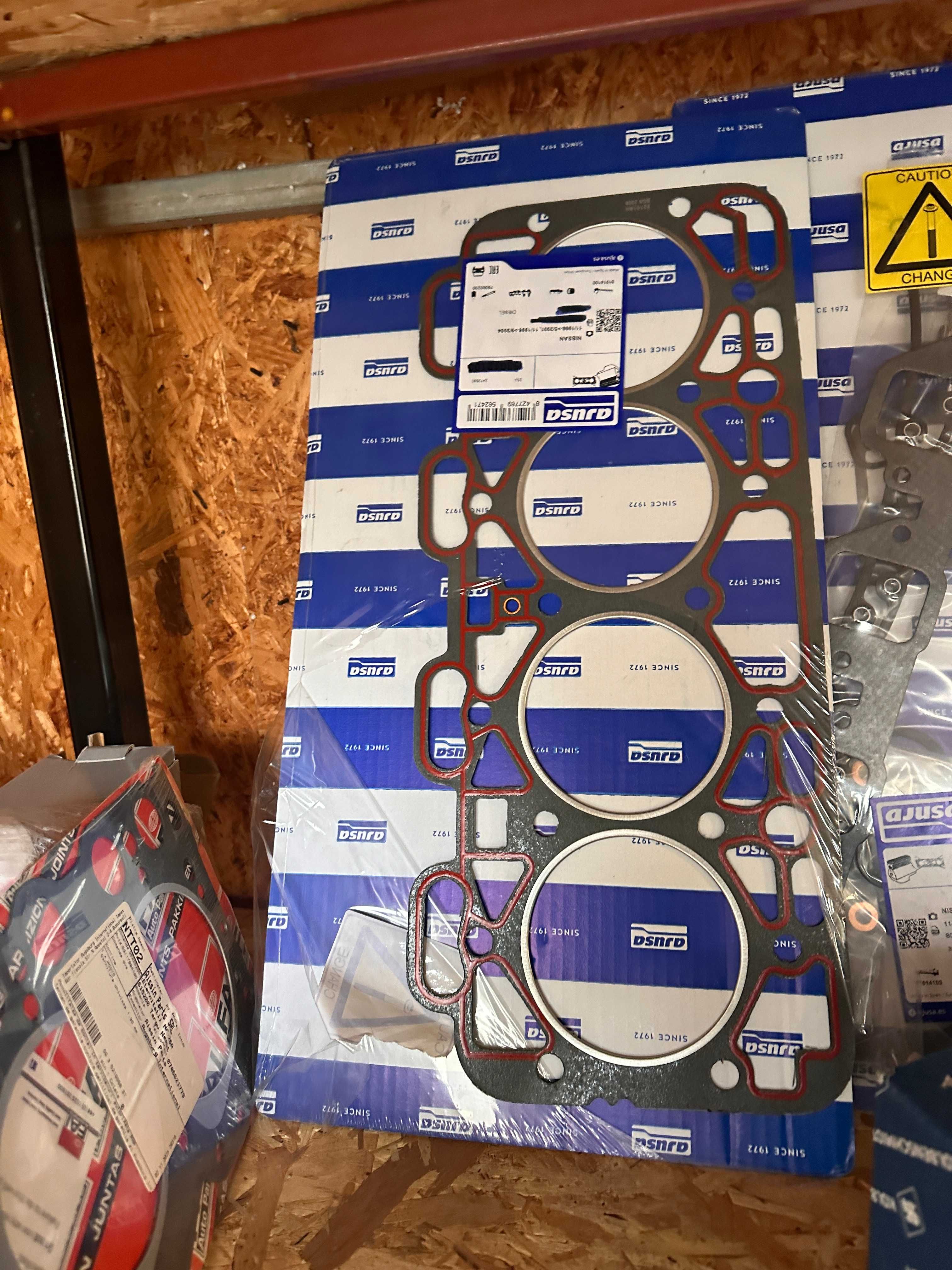 NIssan Atleon,Eco-t,L35  set garnituri motor 4000
