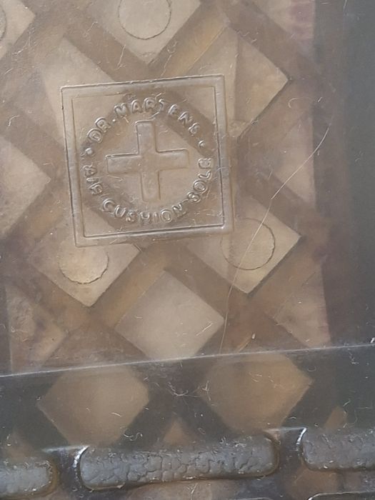 Ghete Dr.Martens cu sclipici