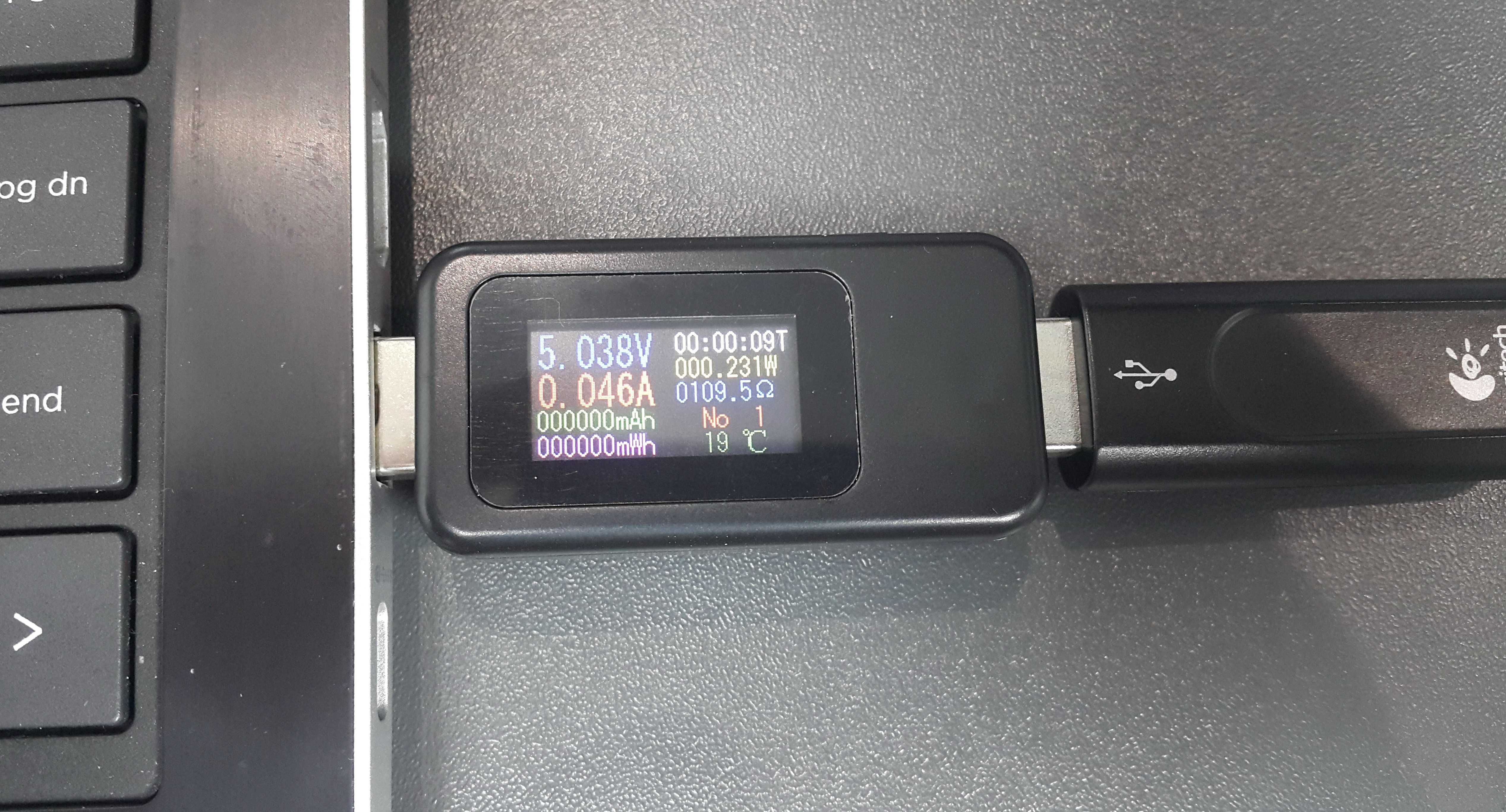 USB тестер волт / амперметър за проверка на зарядни телефони батерии