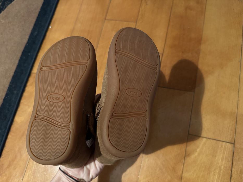 Ugg keelan 26 noi