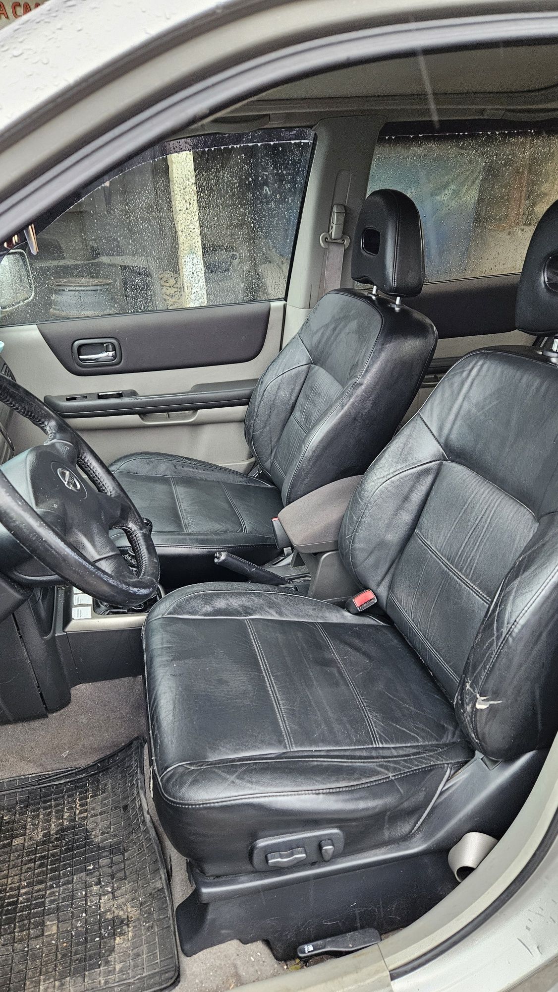 Nissan x-trail 2.2 dci - 136 ps.на части