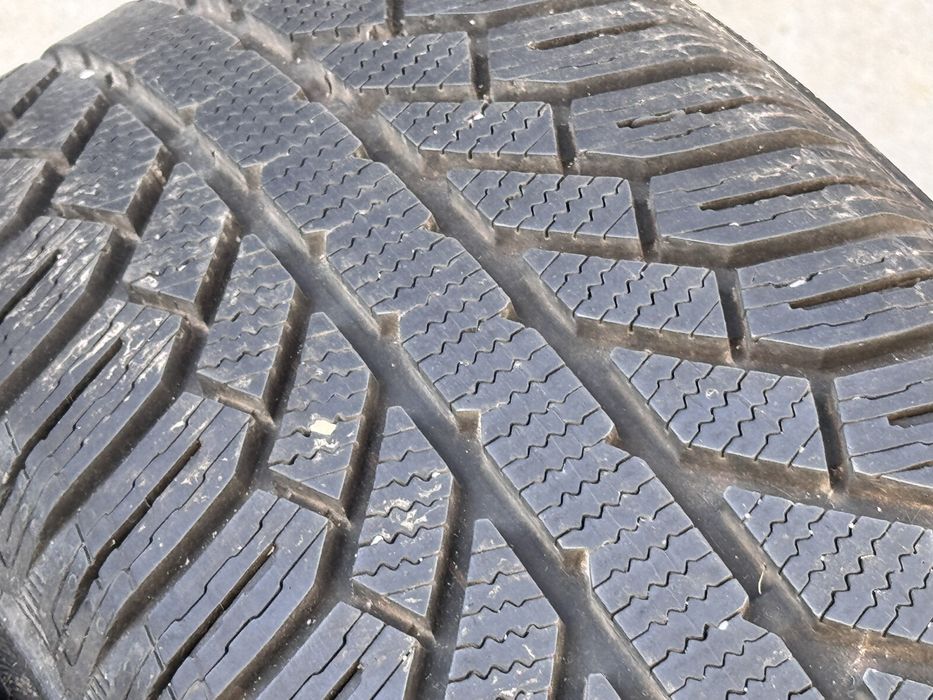205/60/R16 Semperit Master Grip 4бр зимни dot2019
