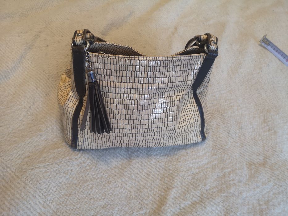 Бежаво-кафява чанта естествена кожа