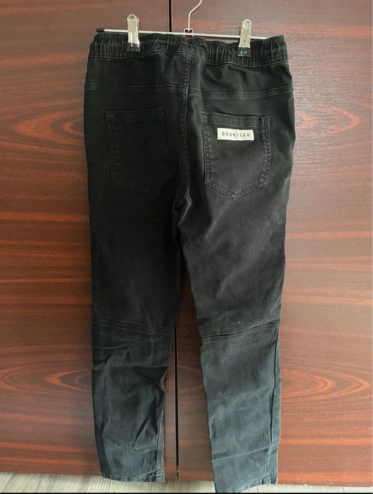 blugi C&A marime 146