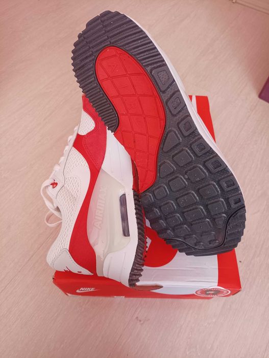 Оригинални маратонки Nike AIR MAX SYSTM