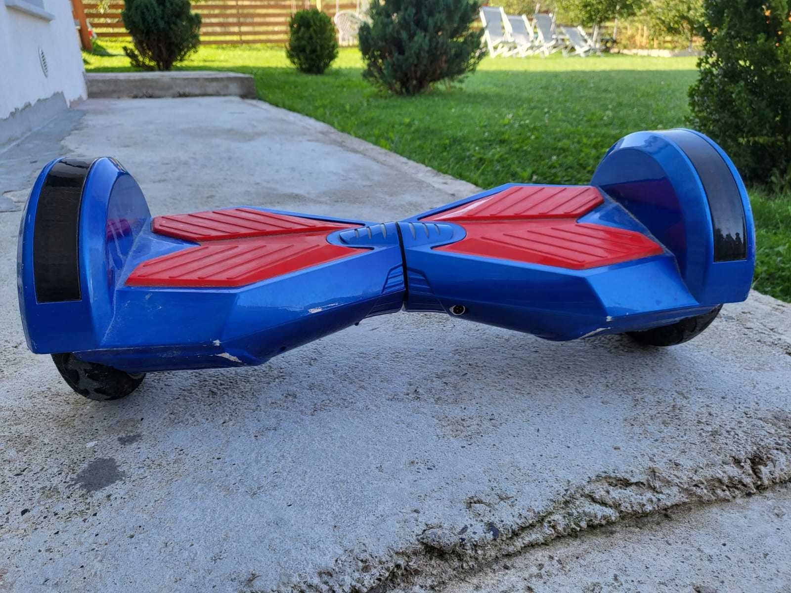 Hoverboard cu muzica și leduri