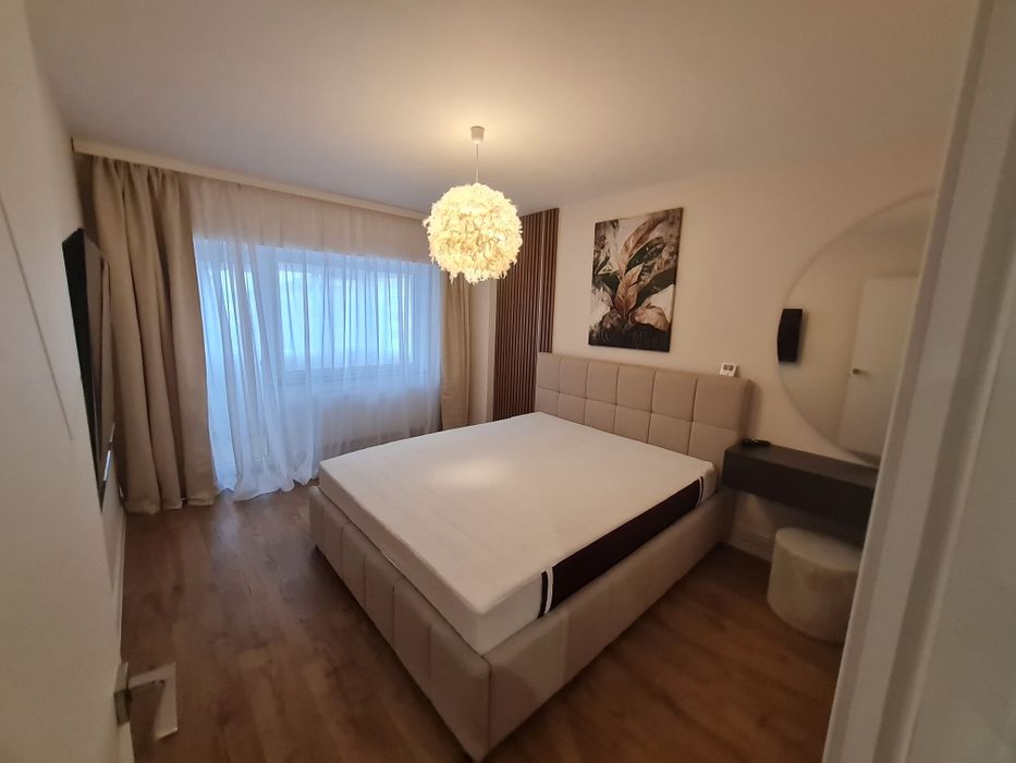 Inchiriez studio de lux Arena Mall