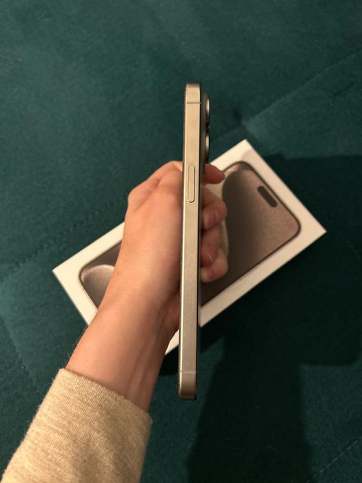 Vand Iphone 15 Pro Max