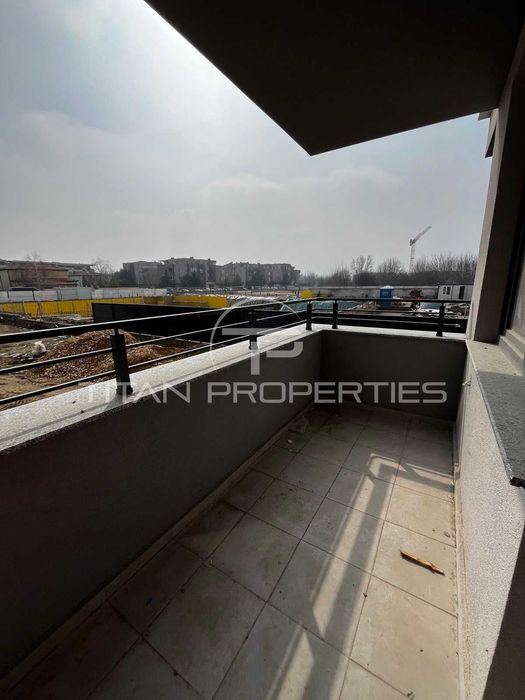 Продава се Тристаен апартамент в Пловдив, Остромила - 116 кв.м за 1104 €/кв.м - Снимка #8