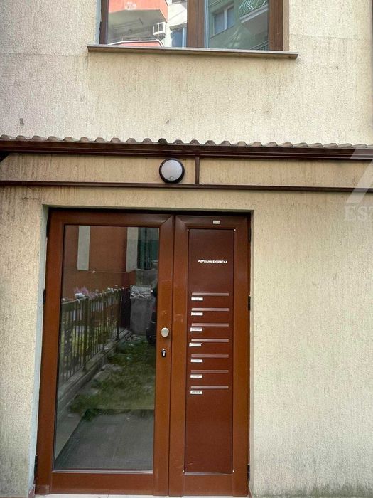 Дава под наем 2- стаен апартамент ж. к. Иван Вазов- гр. София