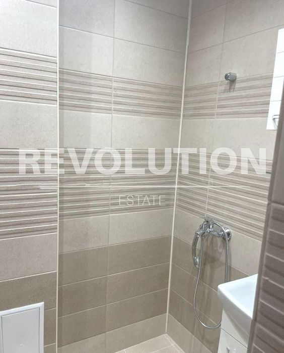 Дава се под наем Тристаен апартамент в Варна, Колхозен пазар - 70 кв.м за 500 € - Снимка #5