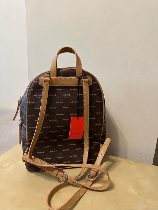Оригинална нова дамска раница VALENTINO