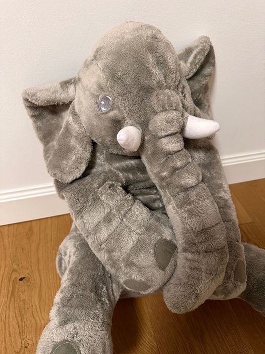 Плюшена възглавница слон