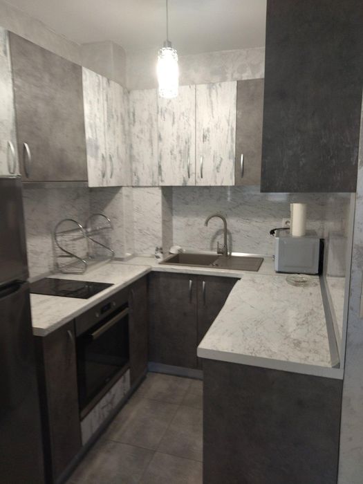 Дава се под наем Двустаен апартамент в Пловдив, Христо Смирненски - 60 кв.м за 400 € - Снимка #1