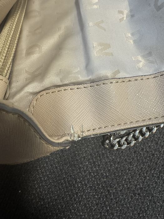 Бежова чанта Dkny естествена кожа