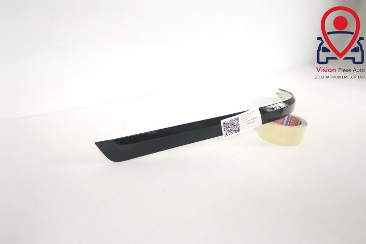 Бентли Бентайга / Bentley Bentayga Оригинален ляв декоративен елемент