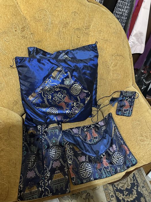 Оригинален китайски фенг шуй комплект с два делфина- символ на любов