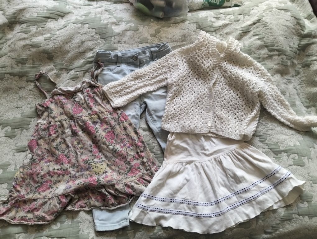 Одежда на девочку от 0-8 лет. Как новые.