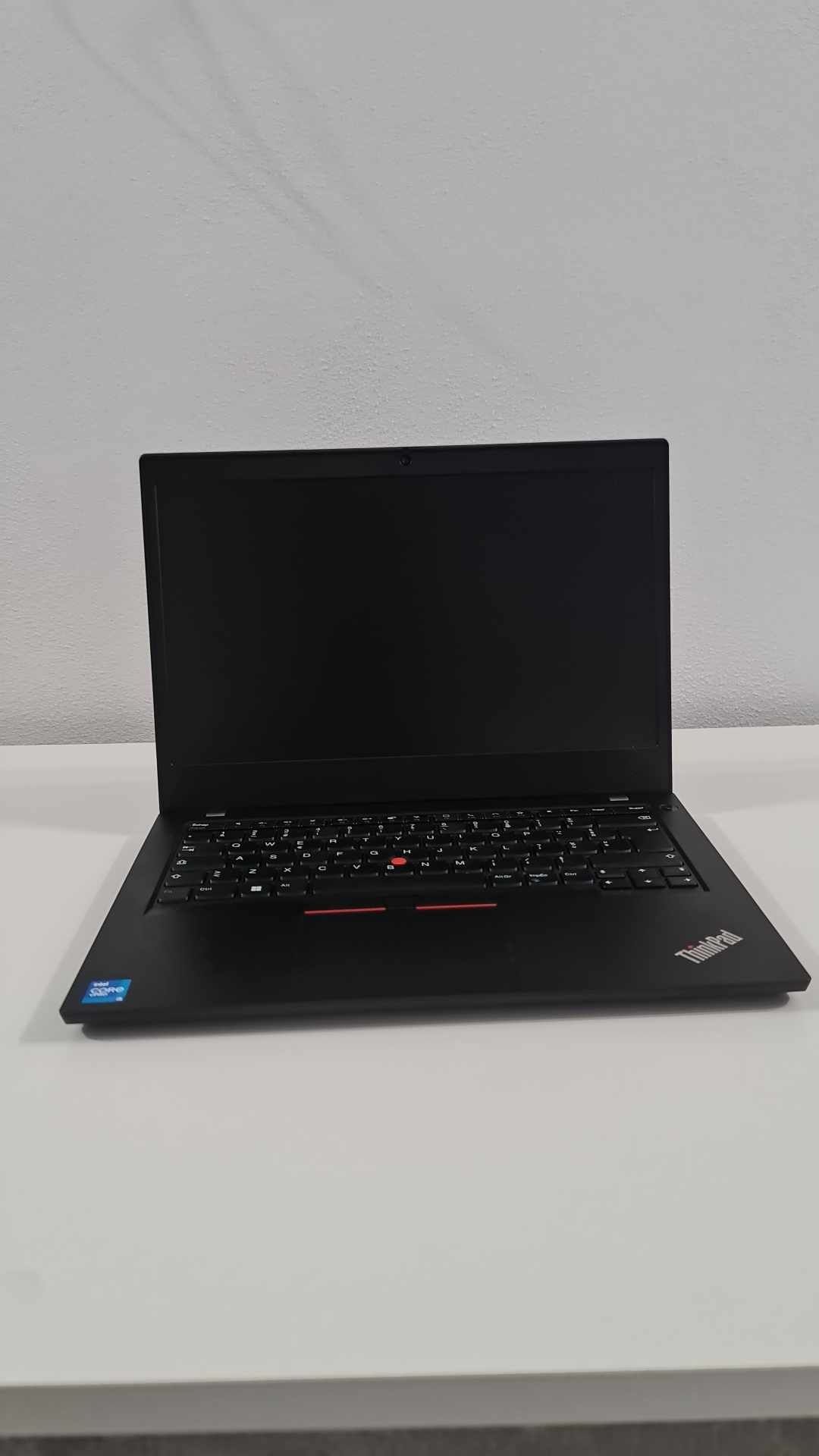 Laptop Lenovo cu i5 generatia 11