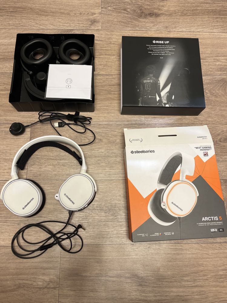Steelseries Arctis 5 (белые)