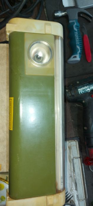 Стара преносима лампа