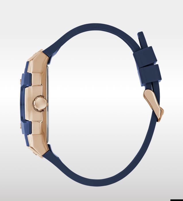 GUESS Supernova Blue & Gold – Елегантен спортен мъжки часовник