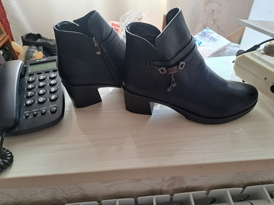 Женские туфли и полусапожки