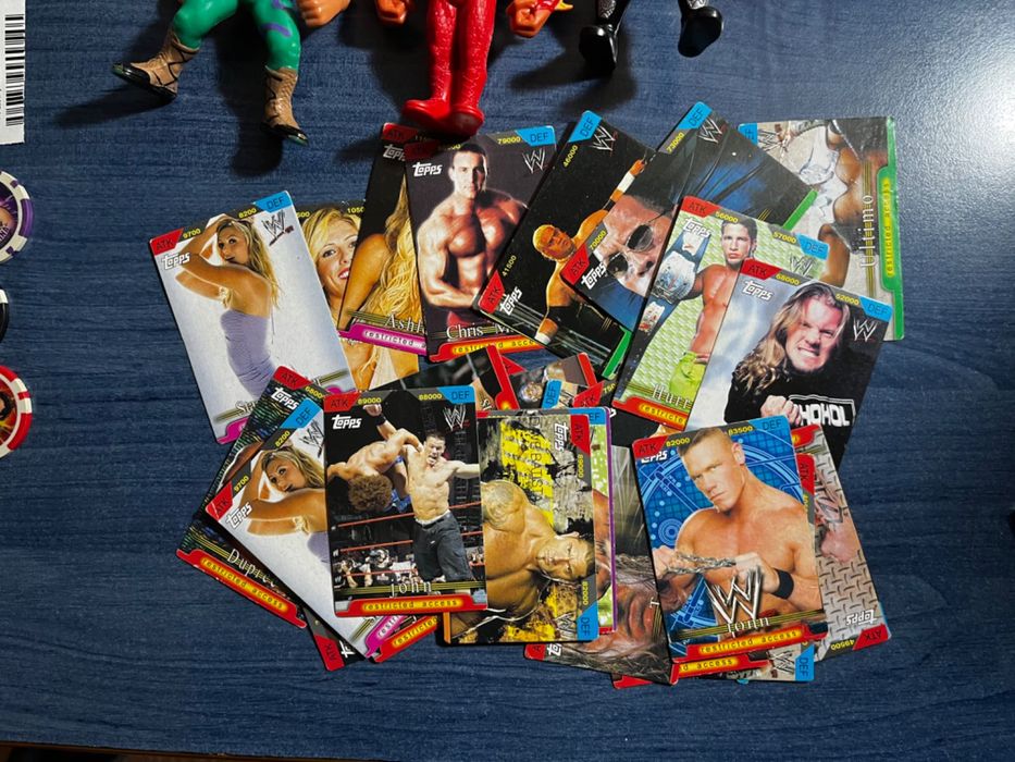 WWE wrestling jucarii figurine raw topps cartonase chipz colectie