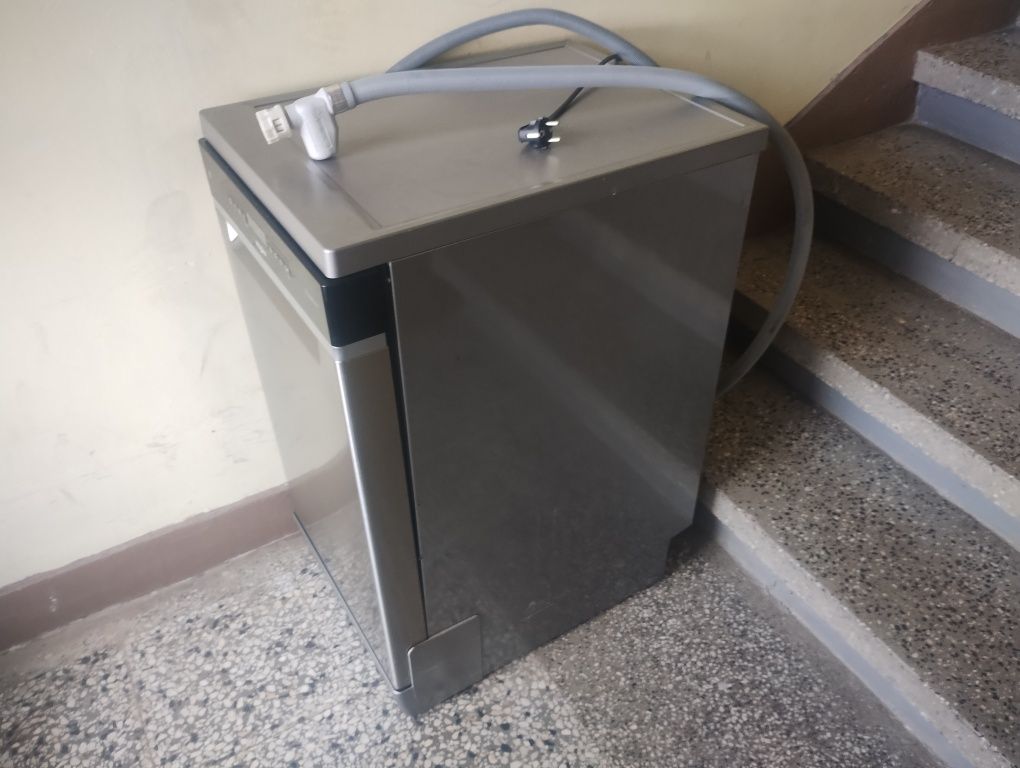 Съдомиялна машина Whirlpool WSFO3O23PFX