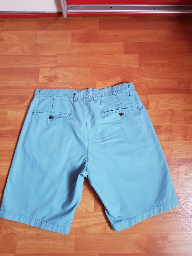 H&M Pantaloni scurți casual bărbați