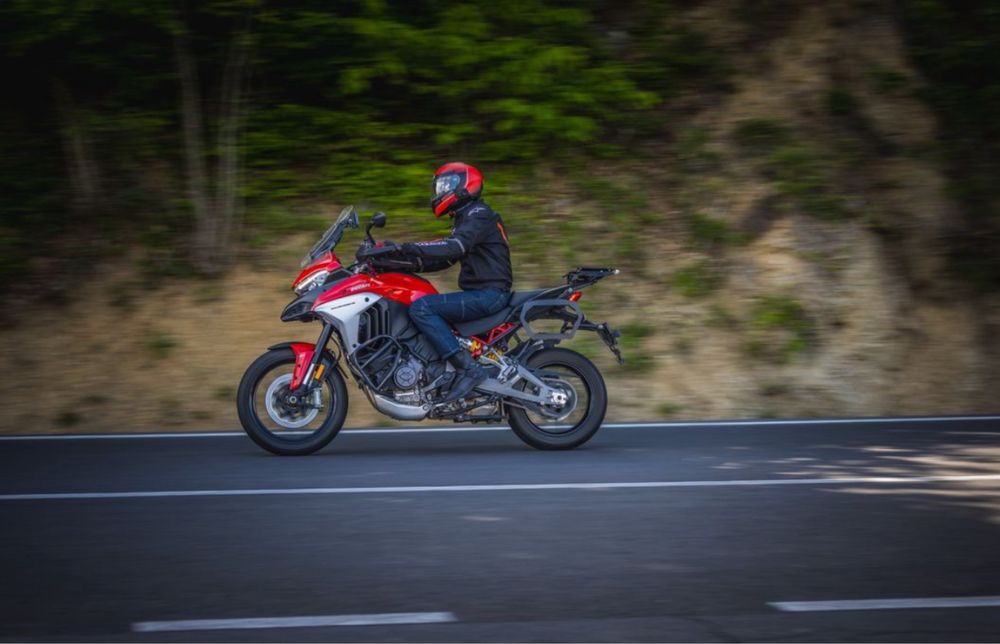 Ducati Multistrada V4 - 170Hp, Quick shifter, Cruise Control, 14.990km